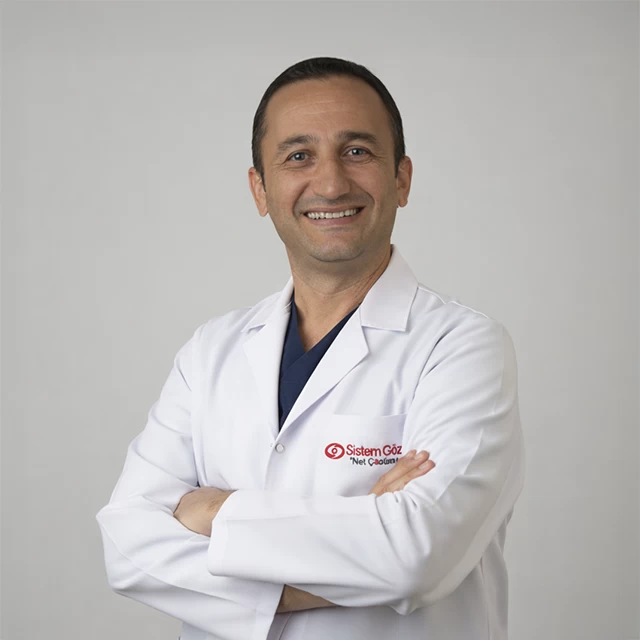 Op. Dr. Savaş ÖZAY